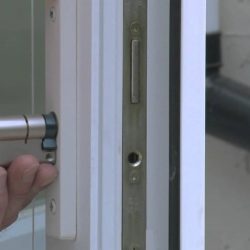 UPVC door locksmith services